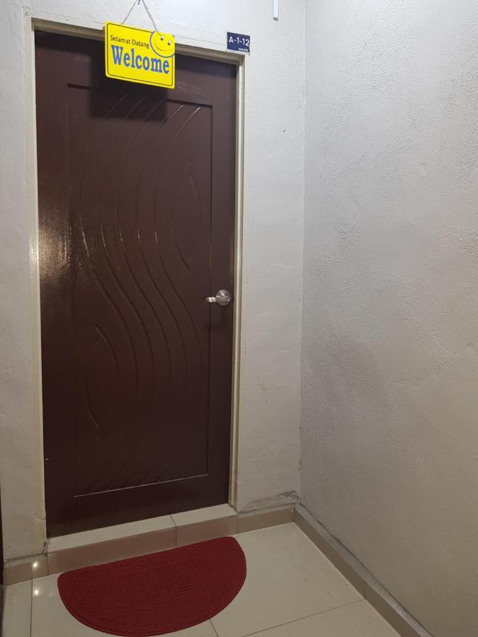 Oyo Home 90250 Sutera Wangi 3Bhk Apartment Ayer Keroh Exterior foto